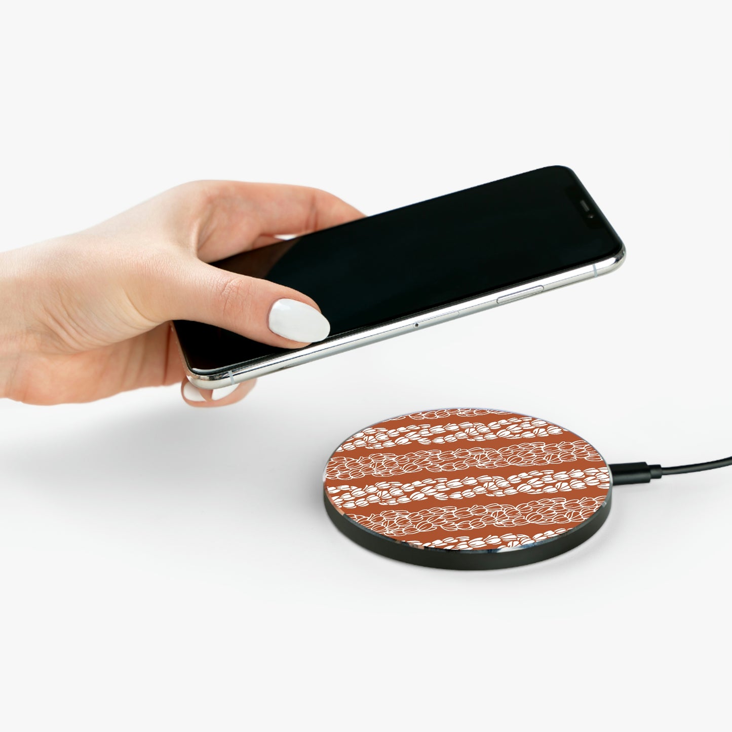 Warm Pikake Lei Wireless Charger
